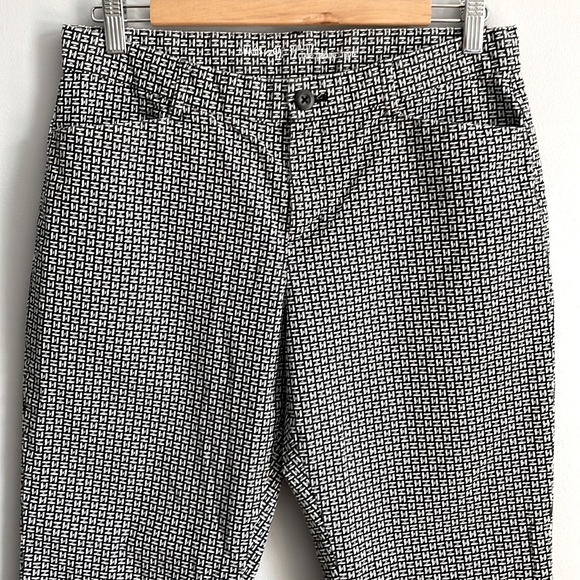 Gap Slim City Black & White Khakis, Size 8R - Picture 2 of 16